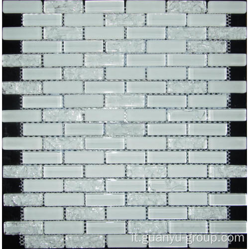 mosaico di cristallo bianco incrinato